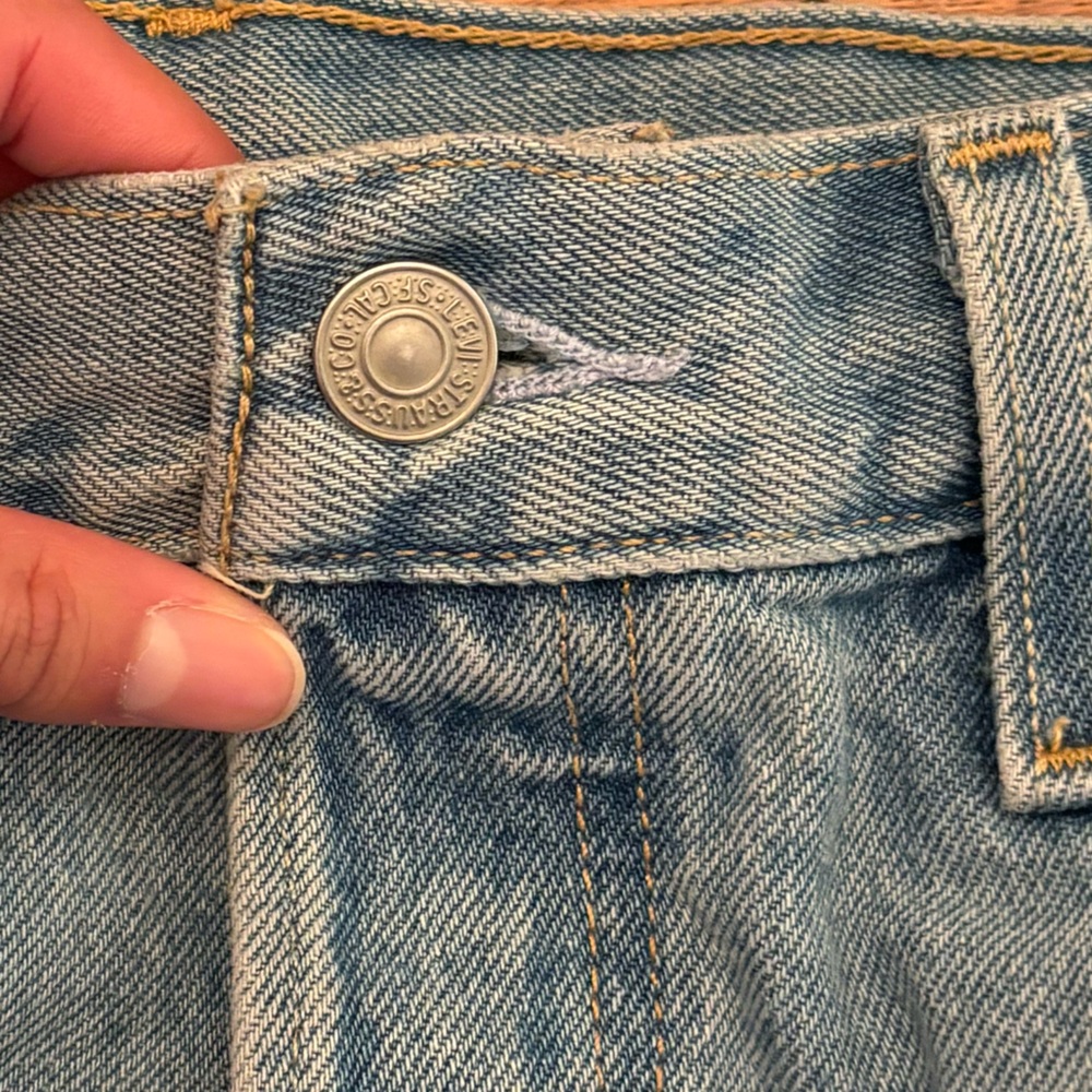 Free People Levi's High-Rise Light Blue Distressed Jean Shorts - Picture 4 of 12
